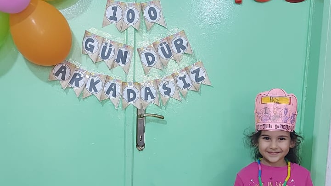 Fehime Osman Pekmezci Anaokulu Öğrencileri Okul Hayatındaki 100. Günlerini Kutluyor
